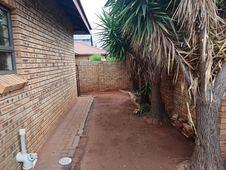 3 Bedroom Property for Sale in Hillcrest Northern Cape